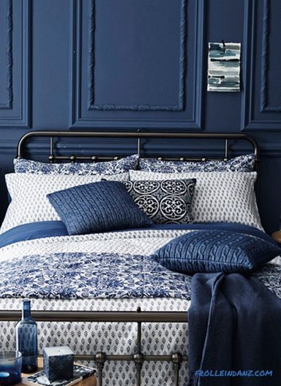 Син цвят в интериора на спалнята - 50 примера и дизайнерските правила