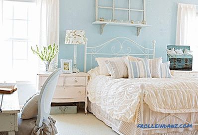 Син цвят в интериора на спалнята - 50 примера и дизайнерските правила