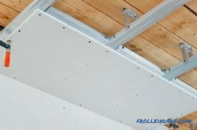 Ремонт на тавана в дървена къща със собствените си ръце (снимка и видео)
